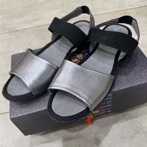 Bernie Mev Sandals – Size 8 (39)